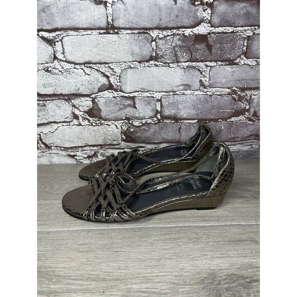 Stuart Weitzman Pewter Silver Snake Print Wedge Strap Sandals Women Sz 37EU/6.5M - Picture 7 of 16